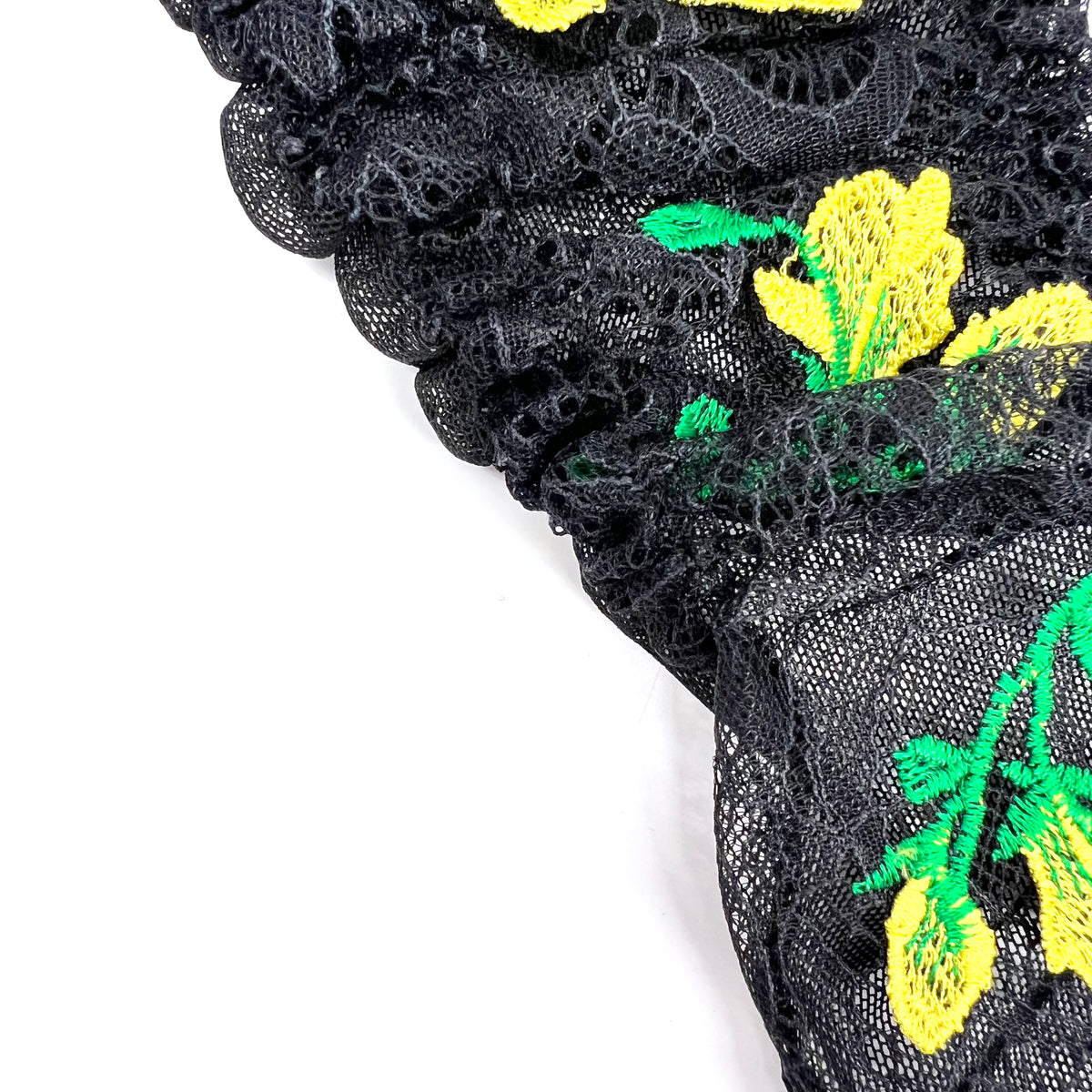 Anna Sui Rosebud Applique Lace Ruched Gloves