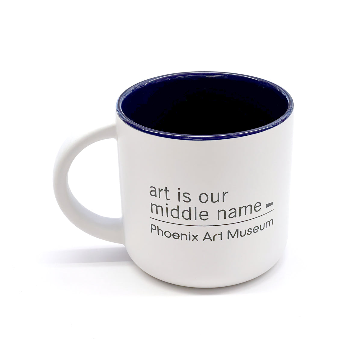 Tasse colorée « L&#39;art est notre deuxième prénom »