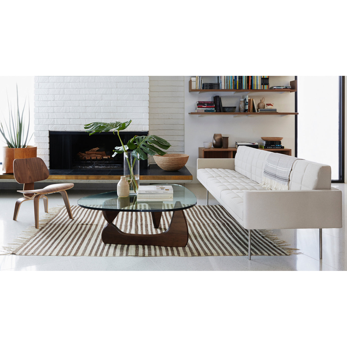 Eames® Molded Plywood Lounge Chair (LCW) - Phoenix Art Museum