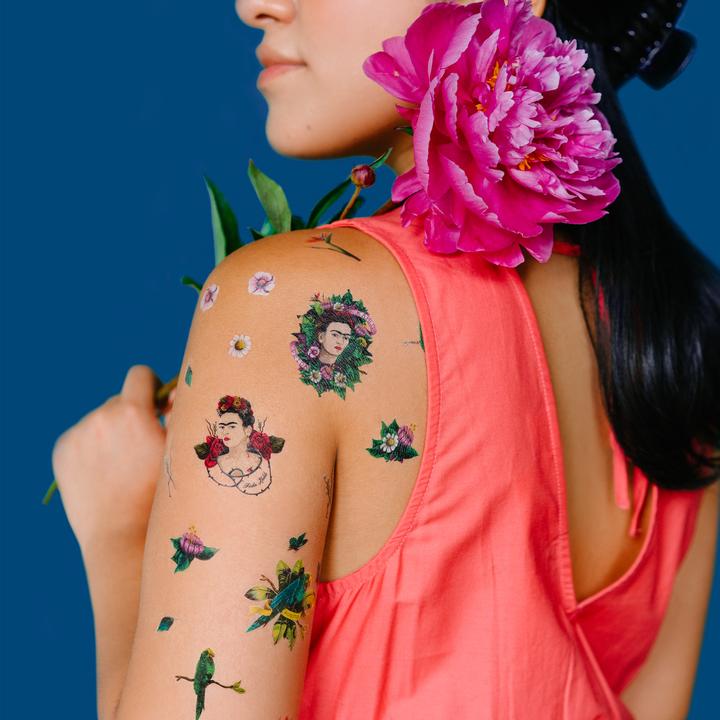 Simple flower tattoo, outline plants. Wild... - Stock Illustration  [99354759] - PIXTA