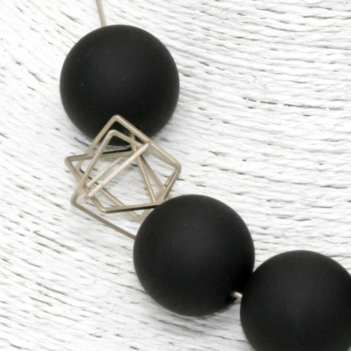 Collier Pursuits Bonbons