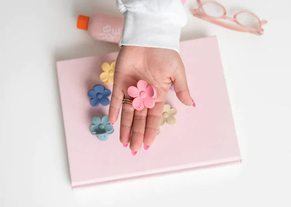 Flower Claw Hair Clips